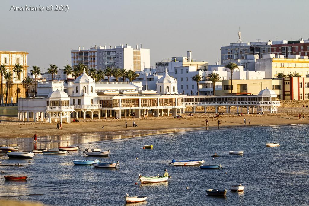 Apartamento San Pedro Cadiz Luaran gambar